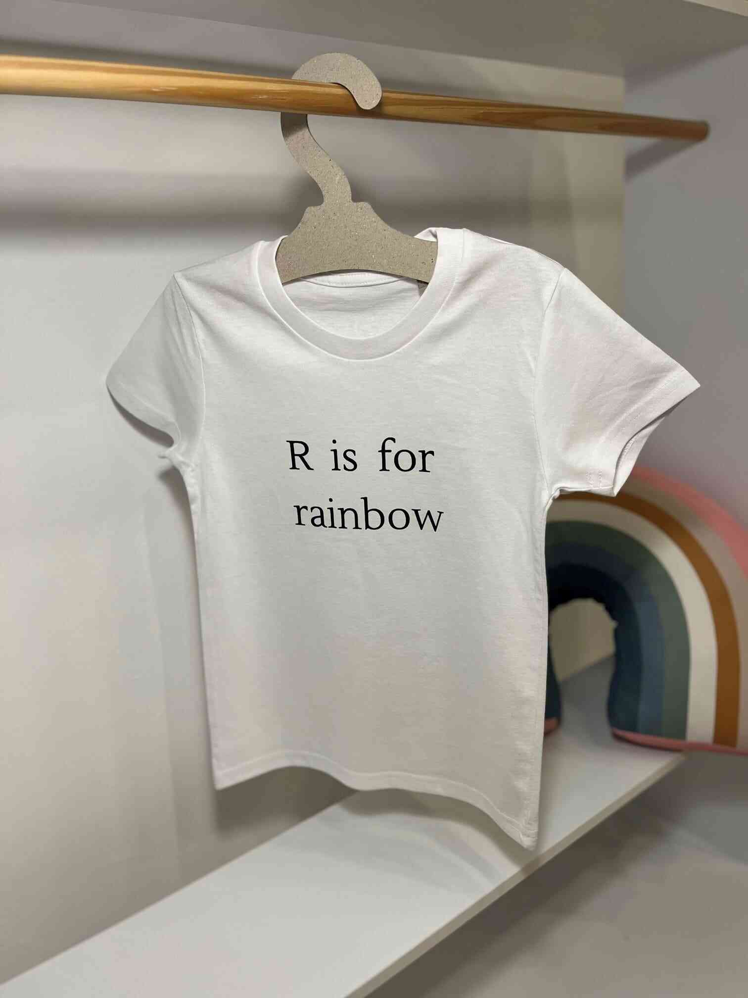 t shirt r is for rainbow