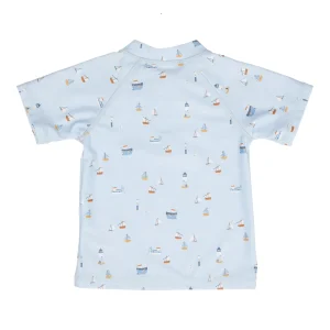 Παιδικό μαγιό T-SHIRT LITTLE DUTCH Sailors Bay Olive, κατασκευασμένο από ανακυκλωμένο πολυεστέρα και ύφασμα προστασίας UPF 50+.