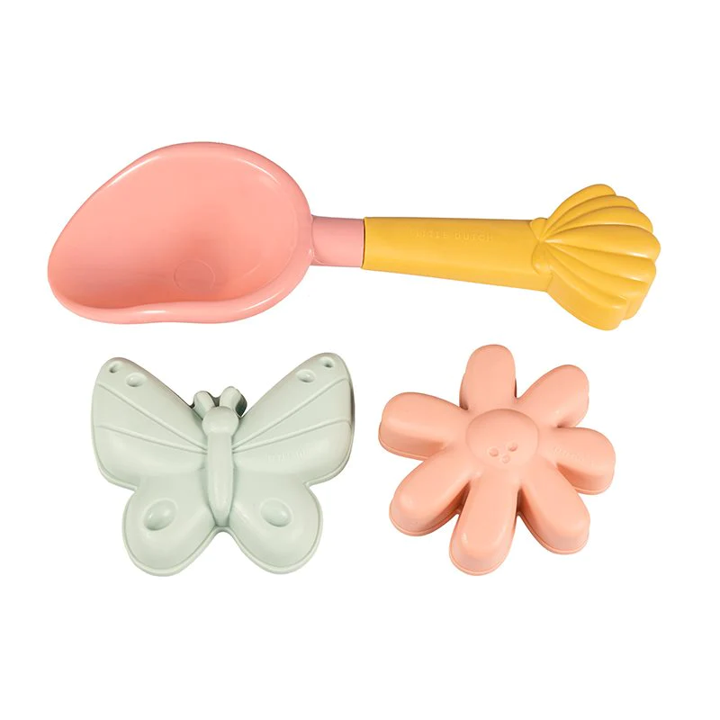 LITTLE DUTCH. Σετ παραλίας 3 τεμαχίων Flowers & Butterflies 8,99€  Για ώρες διασκέδασης στην παραλία παίζοντας με την άμμο! Με αυτό το σετ παραλίας μπορείς να χρησιμοποιήσεις όλη τη φαντασία σου και να φτιάξεις όμορφα έργα τέχνης από άμμο στην παραλία ή γιατί όχι και στο πάρκο! Σχεδιασμένα για μικρά χεράκια, όλα τα αξεσουάρ αυτού του σετ έχουν εύκολο κράτημα για πολλή διασκέδαση και παιχνίδι με την άμμο.  Αυτό το σετ περιλαμβάνει ένα φτυάρι και δύο καλούπια άμμου: ένα ροζ λουλούδι και μια πράσινη πεταλούδα. Συσκευασμένο σε διχτάκι.